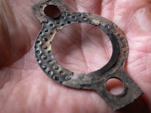 Exhaust gasket